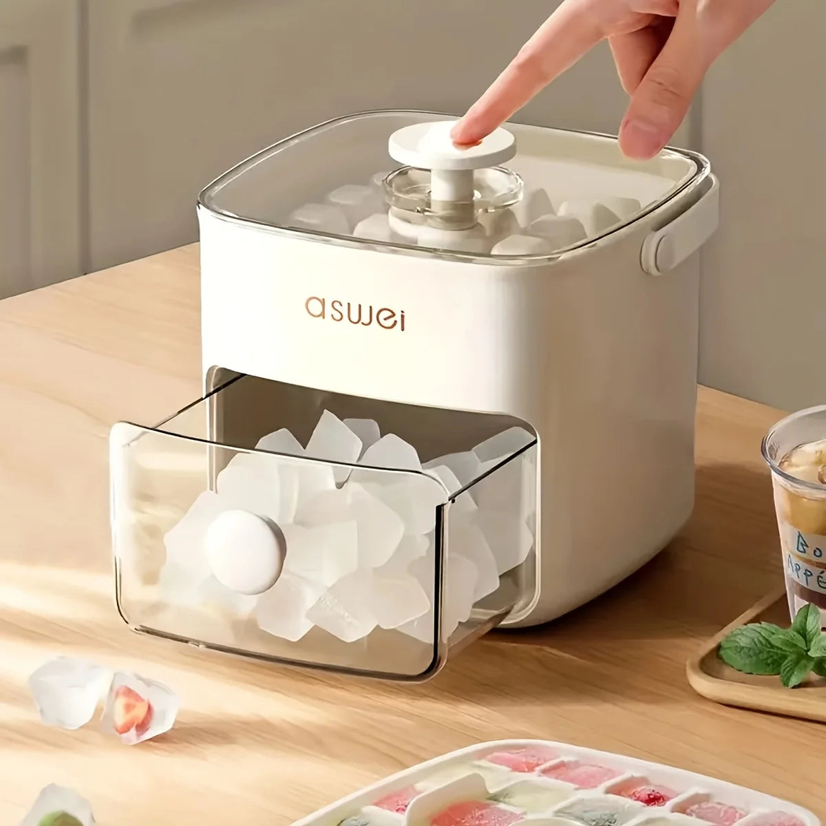 Ice Cube Maker with Easy-Press Lid