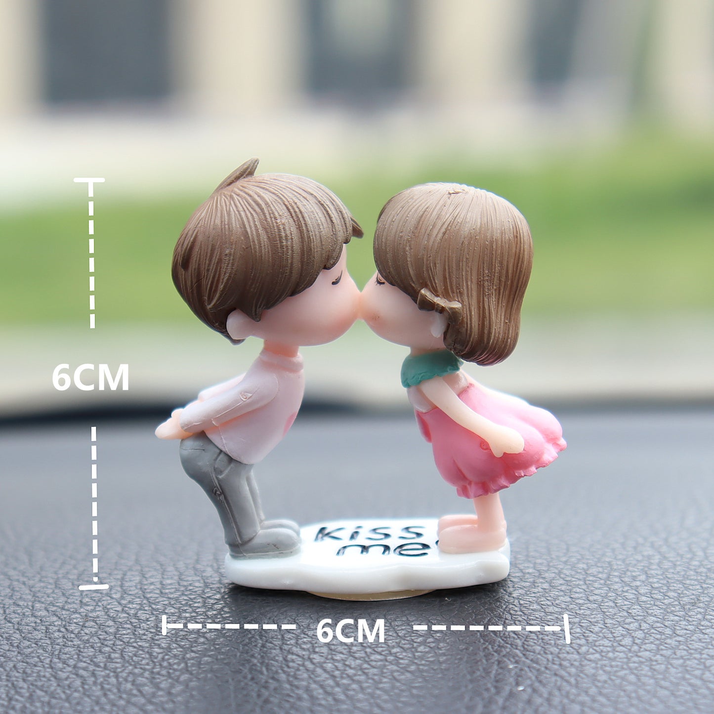 Cartoon Resin Couples Figurine Cute Lovers Balloon Ornament for Car Dashboard;Office Desktop;Home Decor