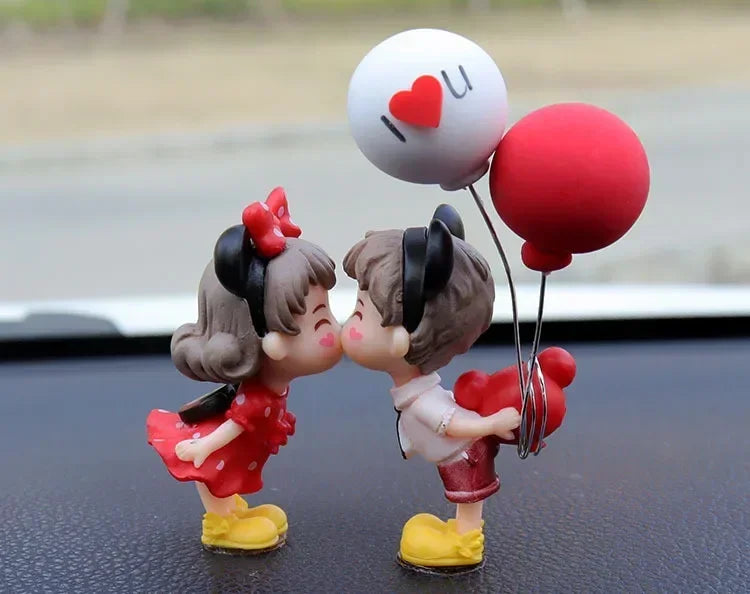 Cartoon Resin Couples Figurine Cute Lovers Balloon Ornament for Car Dashboard;Office Desktop;Home Decor