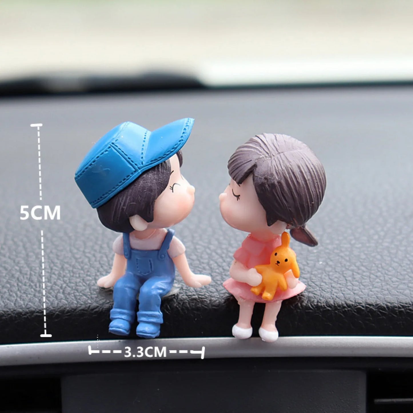 Cartoon Resin Couples Figurine Cute Lovers Balloon Ornament for Car Dashboard;Office Desktop;Home Decor