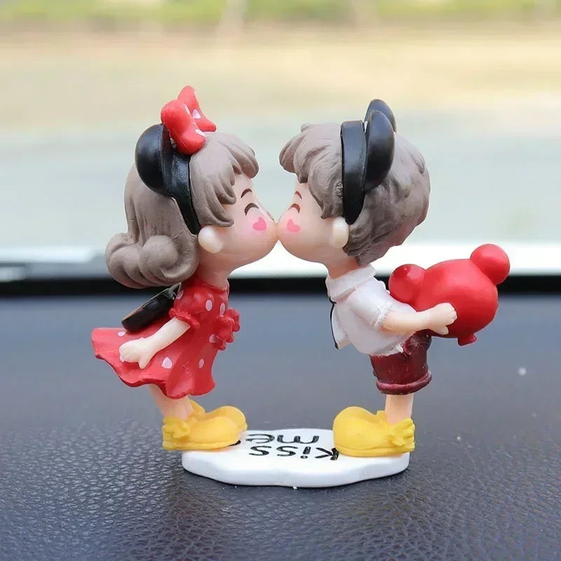 Cartoon Resin Couples Figurine Cute Lovers Balloon Ornament for Car Dashboard;Office Desktop;Home Decor